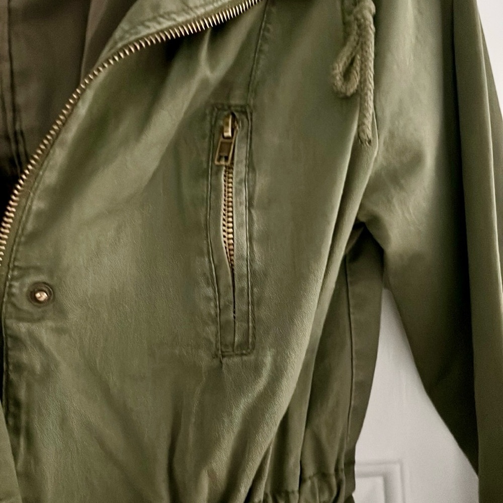 🍎 Bohme Military Green Hooded Jacket - Picture 6 of 8